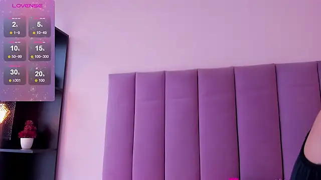 violet myerrs online show from February 2026 01:08:02 PM