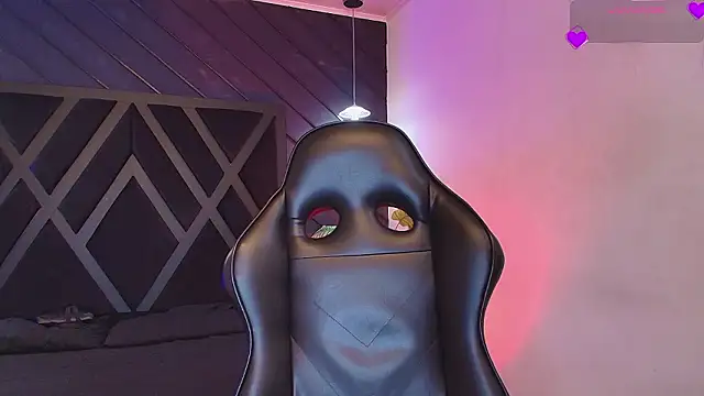 zoe martins  online show from March 2026 05:27:02 PM