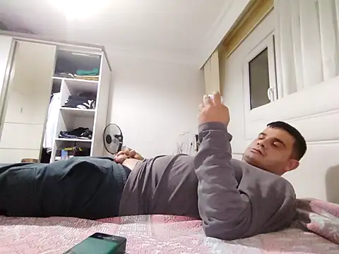 kocasosisli online show from October 2025 05:00:01 PM