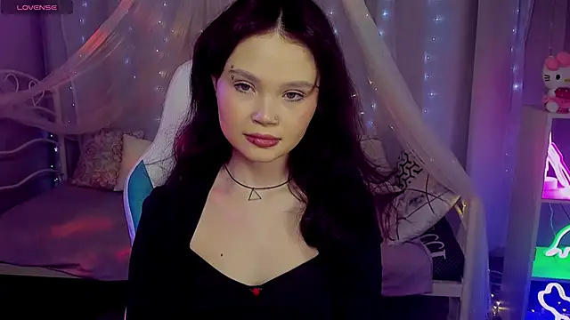 Snapshot of EmilyChaves chatting on April 2026 09:24:01 AM EmilyChaves online show from April 2026 09:24:01 AM