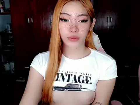 Snapshot of Miss_hornydolly chatting on December 2025 11:04:02 AM Miss hornydolly online show from December 2025 11:04:02 AM