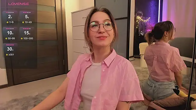 Annie Leone online show from February 2026 11:20:02 PM