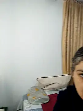 queemking online show from March 2026 08:37:01 PM