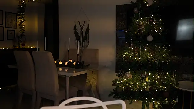 isabella-garcia- online show from December 2025 12:51:01 AM