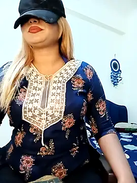 alexa cam44 online show from April 2026 08:12:02 PM