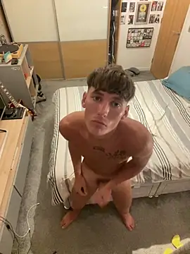 Snapshot of naughtyboy0124 chatting on September 2025 11:04:01 PM naughtyboy0124 online show from September 2025 11:04:01 PM