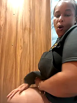 yummy0322 online show from September 2025 12:49:02 PM