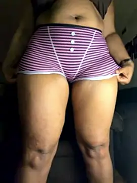 yummy0322 online show from November 2025 05:08:02 AM