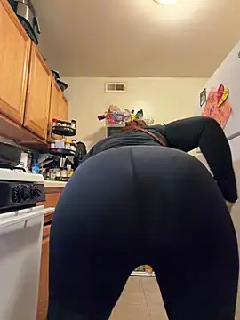 yummy0322 online show from January 2026 11:21:01 PM