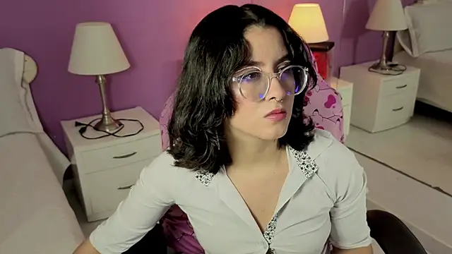 Snapshot of LiLLiAnderson chatting on October 2025 11:44:02 AM LiLLiAnderson online show from October 2025 11:44:02 AM