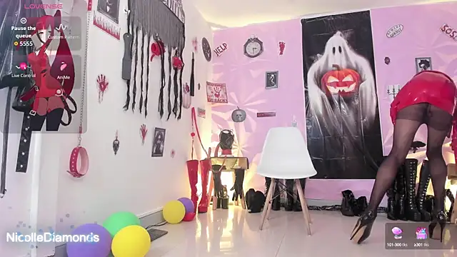 NicolleDiamonds cg online show from October 2025 01:19:01 PM