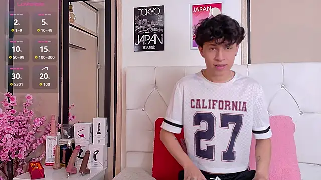 Axel  Evans online show from November 2025 12:38:02 PM