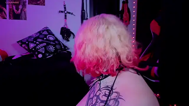 Snapshot of Mariana_velezz chatting on September 2025 07:08:01 AM Mariana velezz online show from September 2025 07:08:01 AM