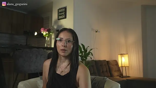 alana gasparini online show from November 2025 12:53:01 AM