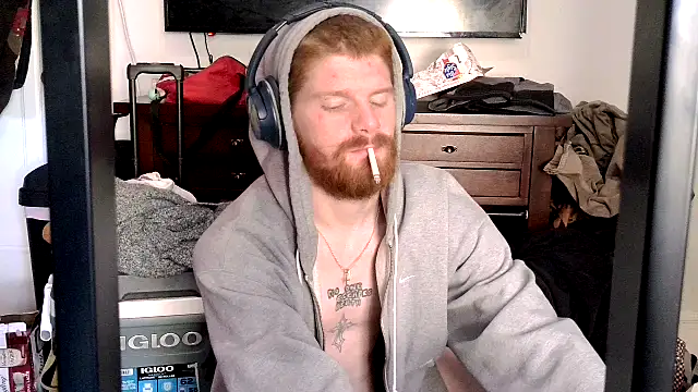 Snapshot of Magnetic127 chatting on November 2025 08:09:01 PM Magnetic127 online show from November 2025 08:09:01 PM