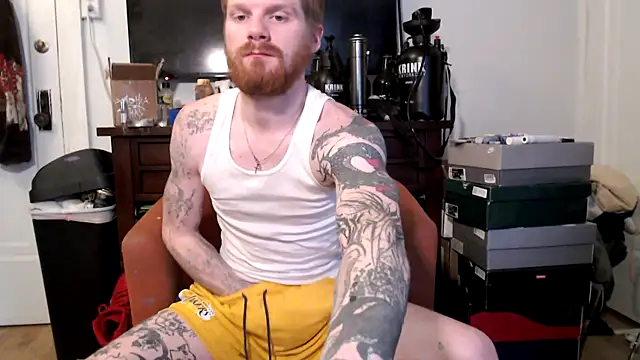 Snapshot of Magnetic127 chatting on April 2026 02:14:01 PM Magnetic127 online show from April 2026 02:14:01 PM