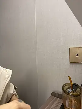 haiyan125216 online show from January 2026 10:31:01 AM