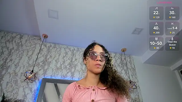 Hanna Cornee  online show from September 2025 02:50:01 PM