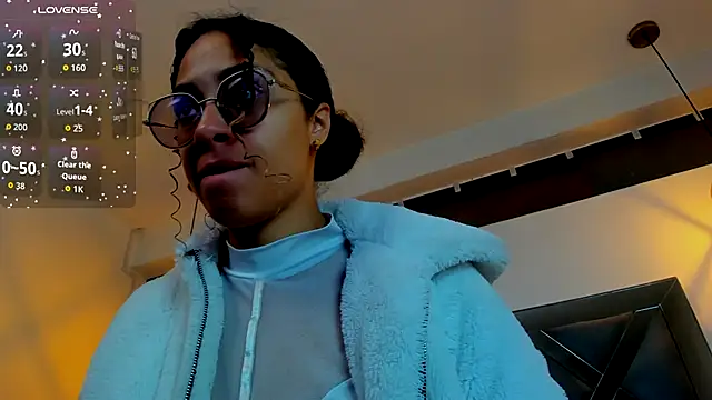 Hanna Cornee  online show from October 2025 01:33:02 PM