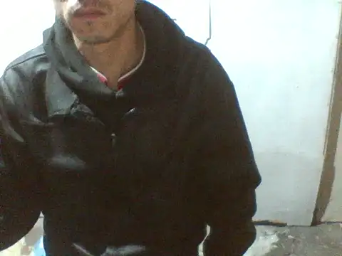 Snapshot of Lunaty00 chatting on February 2026 07:46:01 AM Lunaty00 online show from February 2026 07:46:01 AM