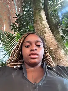 Snapshot of darle_volant chatting on July 2026 01:15:01 PM darle volant online show from July 2026 01:15:01 PM