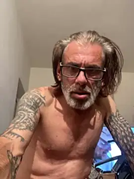 Snapshot of crisfootlicker chatting on July 2026 04:13:01 PM crisfootlicker online show from July 2026 04:13:01 PM