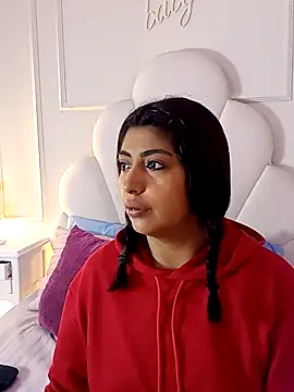 Kaylachannell online show from November 2025 03:34:01 AM