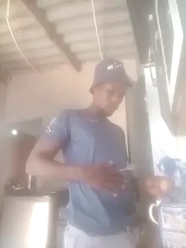 Snapshot of KingBonga chatting on February 2026 10:05:01 AM KingBonga online show from February 2026 10:05:01 AM