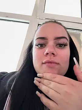 Shellybttn online show from April 2026 09:40:02 AM