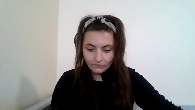 DInaraXRose online show from September 2025 11:32:01 AM