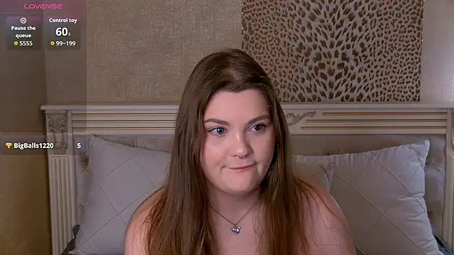 EmilyHyde online show from September 2025 08:36:01 PM