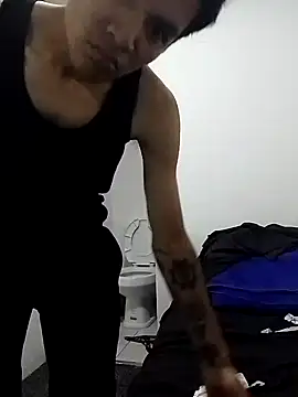 iRusx online show from October 2025 08:44:01 PM