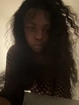 Freakyshiestyyy online show from December 2025 06:37:02 PM