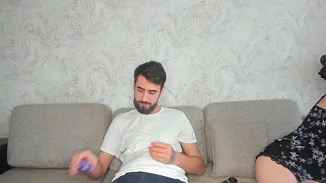 sophywhisper online show from October 2025 06:57:02 AM