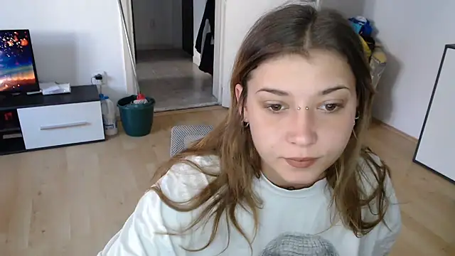 Snapshot of Aliens4twenty chatting on September 2025 05:55:02 AM Aliens4twenty online show from September 2025 05:55:02 AM