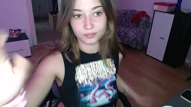 Snapshot of Aliens4twenty chatting on November 2025 09:36:01 AM Aliens4twenty online show from November 2025 09:36:01 AM