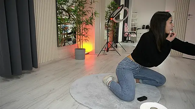 EmmaBlanco online show from October 2025 07:20:02 PM