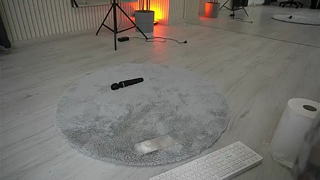 EmmaBlanco online show from October 2025 03:48:01 AM