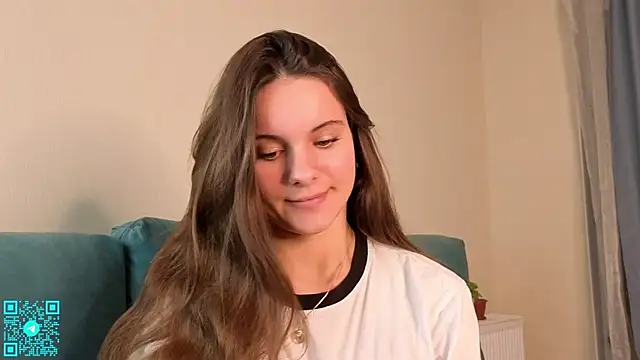 chloemilka online show from September 2025 05:39:02 PM