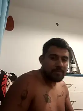 Snapshot of maxiiii125 chatting on November 2025 02:33:01 AM maxiiii125 online show from November 2025 02:33:01 AM