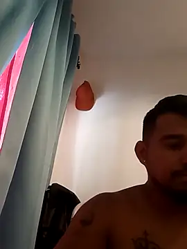 Snapshot of maxiiii125 chatting on December 2025 04:24:02 PM maxiiii125 online show from December 2025 04:24:02 PM