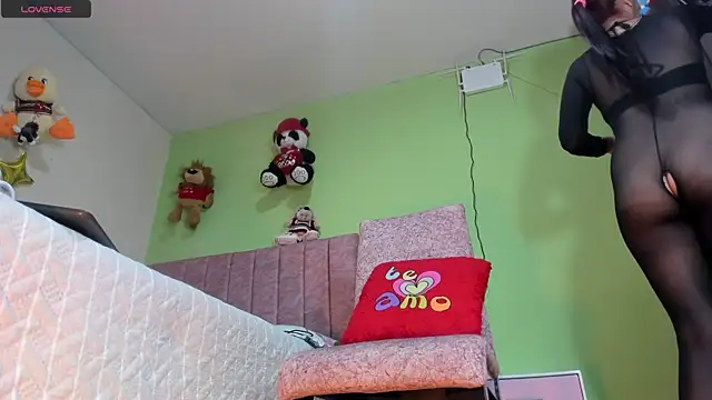 hot Dariana pantyhose online show from December 2025 12:58:02 PM