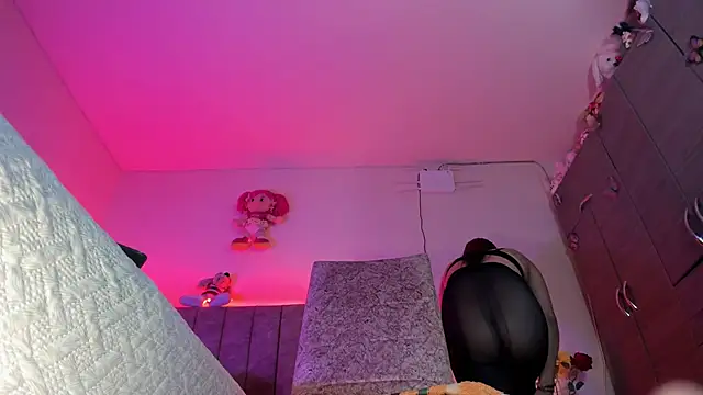 hot Dariana pantyhose online show from March 2026 02:45:01 PM