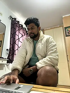 Snapshot of CrazyShashank chatting on November 2025 12:42:01 PM CrazyShashank online show from November 2025 12:42:01 PM