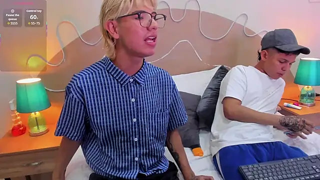 Enrrixxx  online show from November 2025 12:44:01 AM