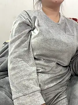 PhuongNhi21 online show from November 2025 02:39:02 PM