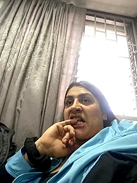 megvibes online show from October 2025 09:44:01 PM