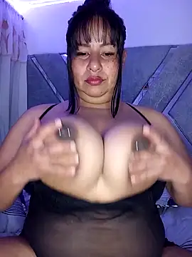 Snapshot of RosenRot07 chatting on February 2026 03:09:01 PM RosenRot07 online show from February 2026 03:09:01 PM