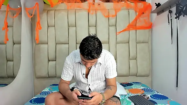 DavilANDkevin2 online show from November 2025 02:36:01 AM