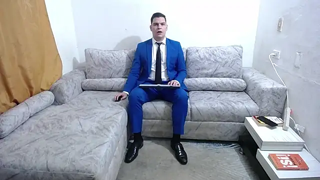 Snapshot of Victor_Maitland chatting on November 2025 03:39:01 AM Victor Maitland online show from November 2025 03:39:01 AM